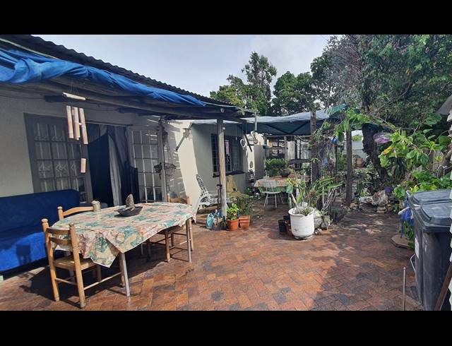 2 bed property to rent in DIEP RIVER